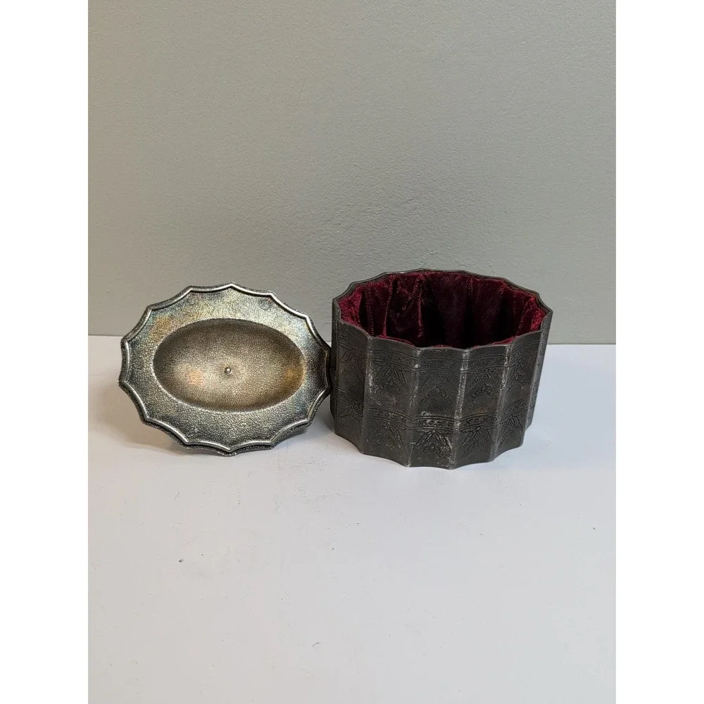Vintage‎ 1991 Godinger Silver Plated Jewelry Trinket Box With Red Velvet Lining
